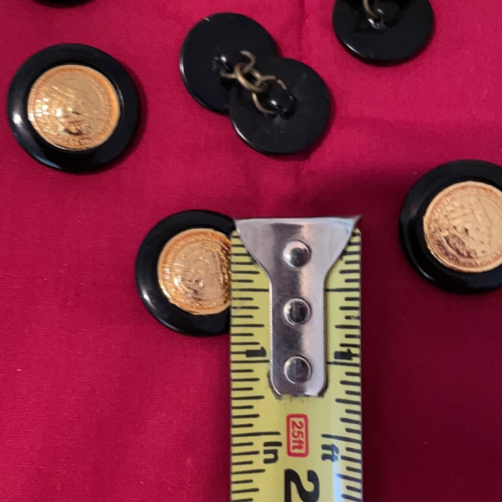 Vintage buttons - Picture 4 of 4